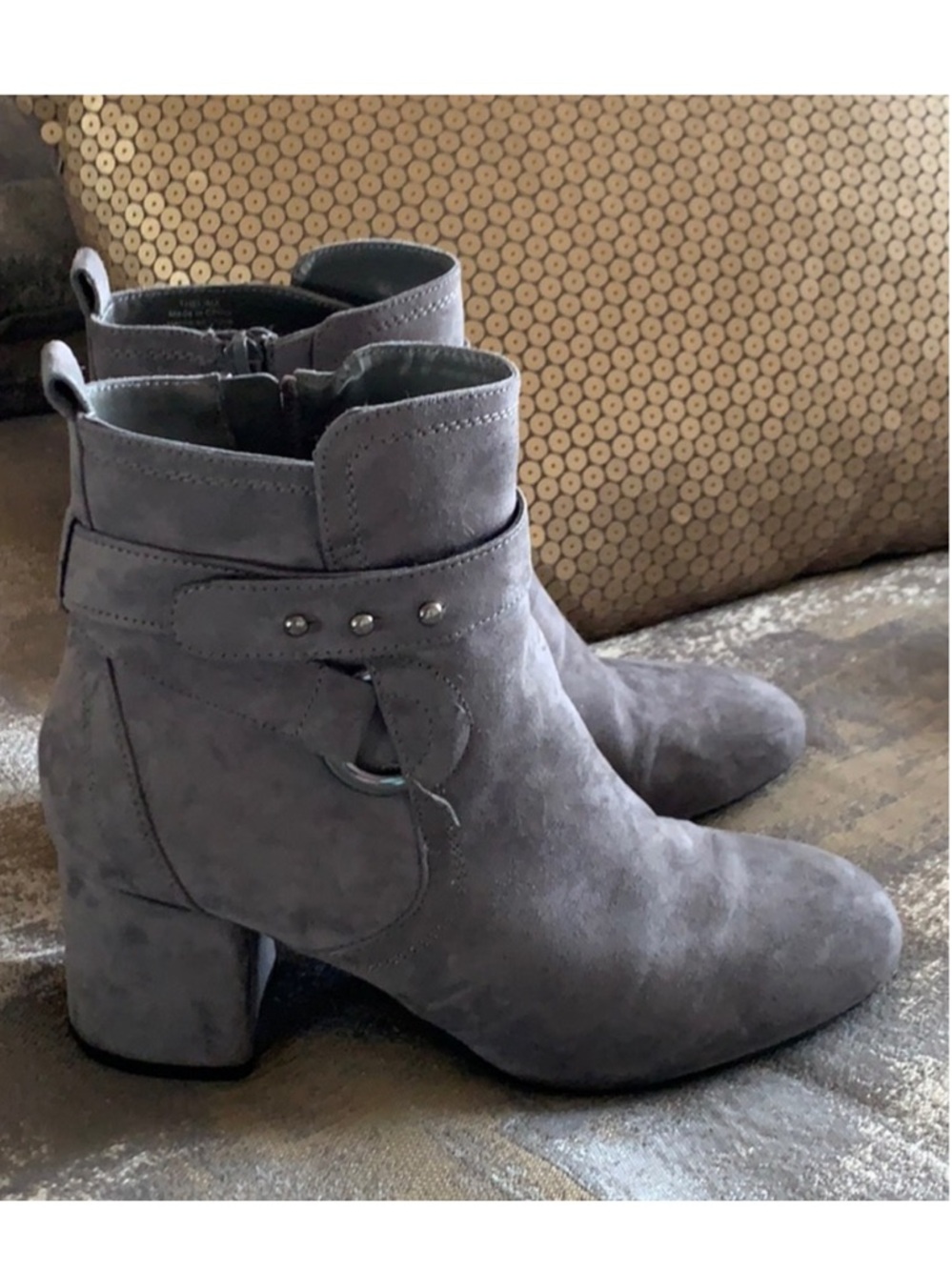 Kelly and Katie microfiber gray suede ‘Thelima’ mod ankle boots size 11